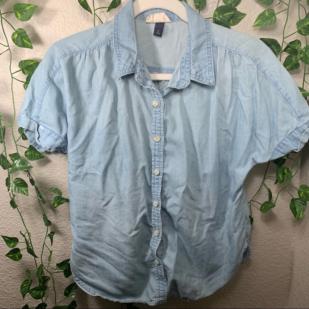 Universal Thread Goods Co. Target Blue Jean Button-Down Top